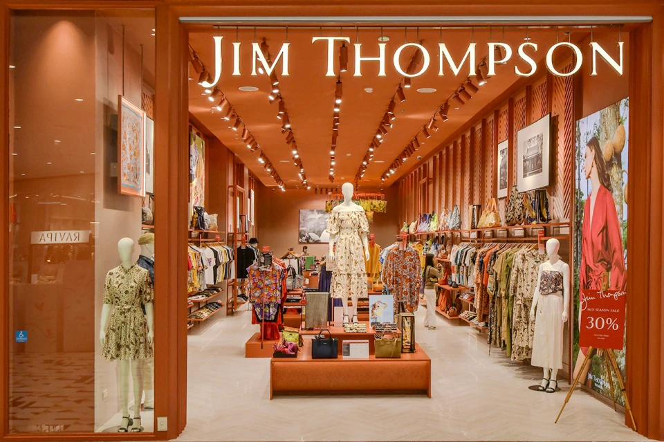 JIM THOMSON : Timeless Elegance in Thai Silk Fashion